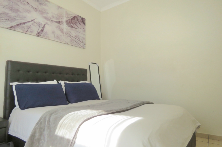 2 Bedroom Property for Sale in Parklands Western Cape